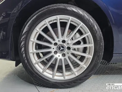 2021 Mercedes-Benz E-Class E220d 4MATIC Exclusive, фото 4, лот 10073823