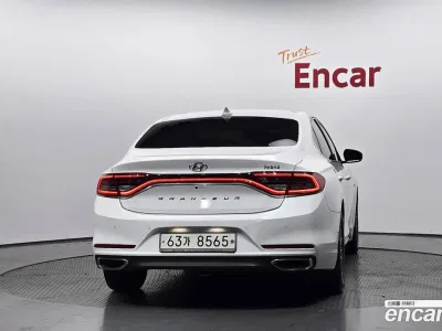 2018 Hyundai Grandeur Premium, фото 3, лот 10214587