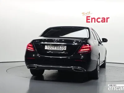 2019 Mercedes-Benz E-Class E300 Avantgarde, фото 4, лот 10225349