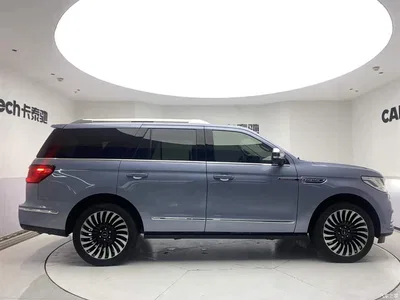 2020 Lincoln Navigator 3.5T Presidential Series, фото 4, лот 10320327