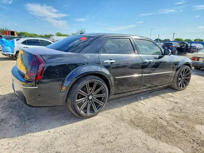 2010 CHRYSLER 300 TOURING, фото 3, лот 10866892