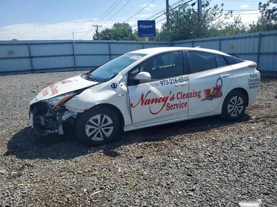 2017 TOYOTA PRIUS TWO, фото 1, лот 10527584
