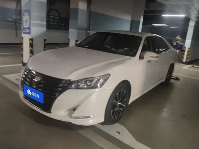 2018 Toyota Crown 2.0T Fashion Edition, фото 1, лот 10301537
