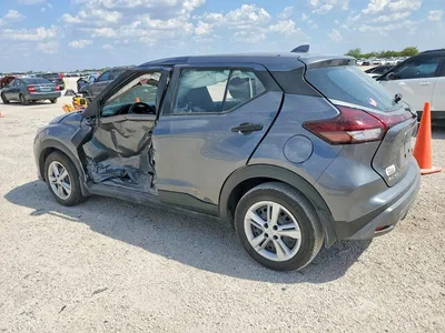 2025 NISSAN KICKS PLAY S, фото 2, лот 10895860
