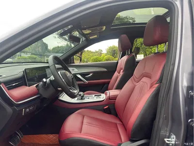 2024 Jetour X70 PRO 1.5T DCT Peanut Edition 5-seater, фото 4, лот 10427033