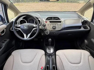 2011 Honda Fit 1.5L Automatic Luxury, фото 2, лот 11023354