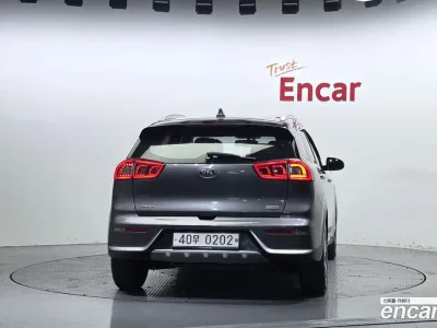 2017 Kia Niro Noblesse, фото 4, лот 11102591