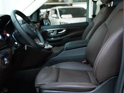 2022 Mercedes-Benz V-Class V 260 L Long Wheelbase Luxury Edition, фото 4, лот 10257321