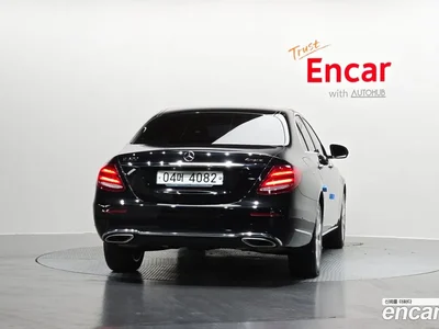 2018 Mercedes-Benz E-Class E300 4MATIC Exclusive Standard, фото 4, лот 10166048