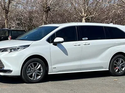 2024 Toyota Sienna 2.5L Hybrid Comfort Edition, фото 2, лот 10324041