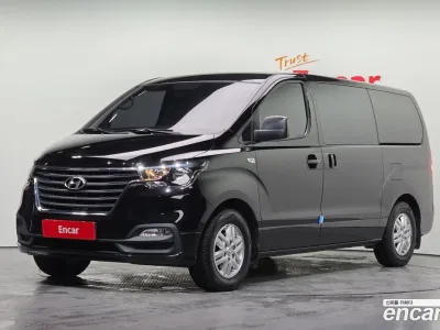 2021 Hyundai Starex Van 3-Seater, фото 1, лот 10224154