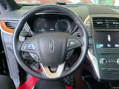 2019 Lincoln MKC 2.0T 2WD Premium Edition China VI, фото 4, лот 10319875