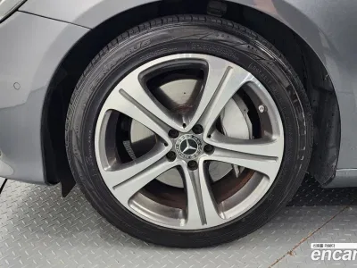 2018 Mercedes-Benz E-Class E300 Avantgarde, фото 4, лот 10051043