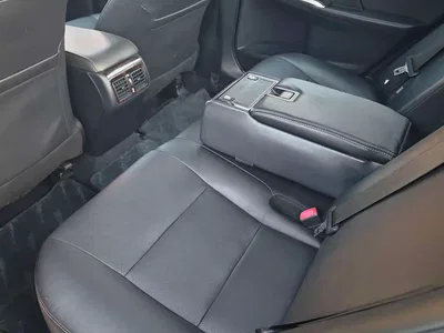2016 Toyota Camry Hybrid 2.5HG 10th Anniversary Luxury Navigation Edition, фото 4, лот 10300005