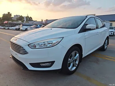 2015 Ford Focus Sedan 1.6L Manual Comfort, фото 1, лот 10298248