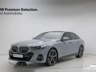 2024 BMW 5-Series 530i xDrive M Sport, фото 1, лот 10165688