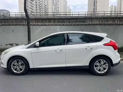 2012 Ford Focus Hatchback 1.6L Automatic Comfort, фото 4, лот 10417729