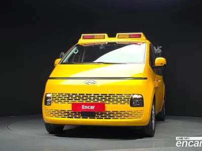 2023 Hyundai Staria L3.5 Kinder Safety Car, фото 2, лот 10053038