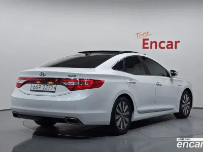2015 Hyundai Grandeur Premium, фото 1, лот 10164905