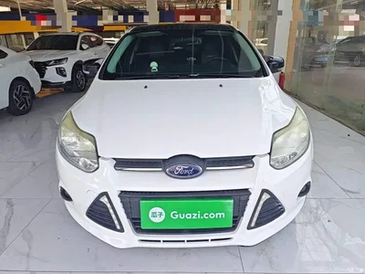 2012 Ford Focus Hatchback 1.6L Automatic Comfort, фото 3, лот 10281414