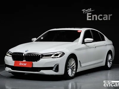 2022 BMW 5-Series 520i Luxury, фото 1, лот 10162608