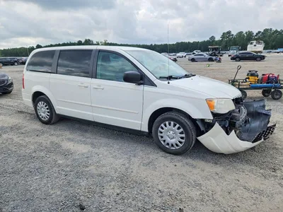 2010 CHRYSLER TOWN & COUNTRY LX, фото 4, лот 10664780