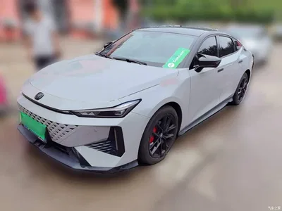2024 Changan UNI-V 1.5T Premium, фото 2, лот 10255570