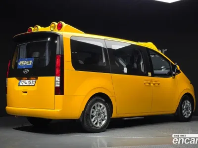 2025 Hyundai Staria L3.5 Kinder Safety Car, фото 1, лот 10053036
