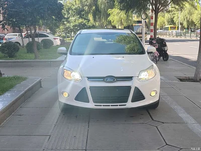 2012 Ford Focus Hatchback 1.6L Automatic Comfort, фото 2, лот 10293824