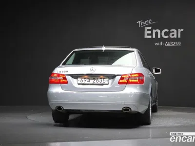 2011 Mercedes-Benz E-Class E300 Elegance, фото 3, лот 10045362