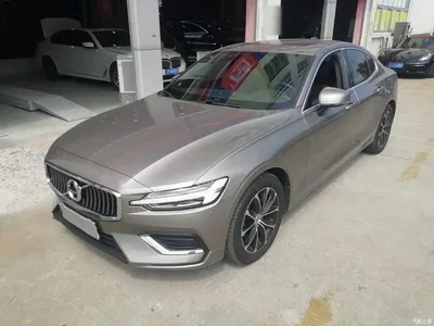 2020 Volvo S60 T4 Momentum Luxury Edition, фото 2, лот 10387464