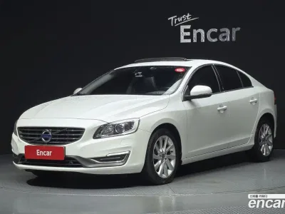 2015 Volvo S60 D2, фото 1, лот 10124065