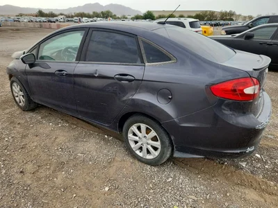 2013 FORD FIESTA SE, фото 2, лот 10557192