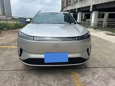 2025 Dongfeng Yipai eπ008 210Max Extended Range 5-Seater, фото 2, лот 11159105