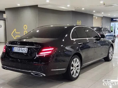 2019 Mercedes-Benz E-Class E220d 4MATIC Exclusive, фото 4, лот 10170308