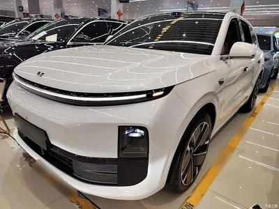 2025 Li Auto L6 Max Smart Renewal Edition, фото 2, лот 10886682