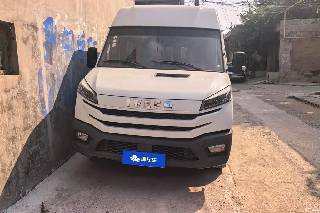 2023 Iveco Daily 2.5T A37M1 Long Wheelbase Medium Roof Dual Tire Sliding Door 5-9 Seater, фото 2, лот 11151995