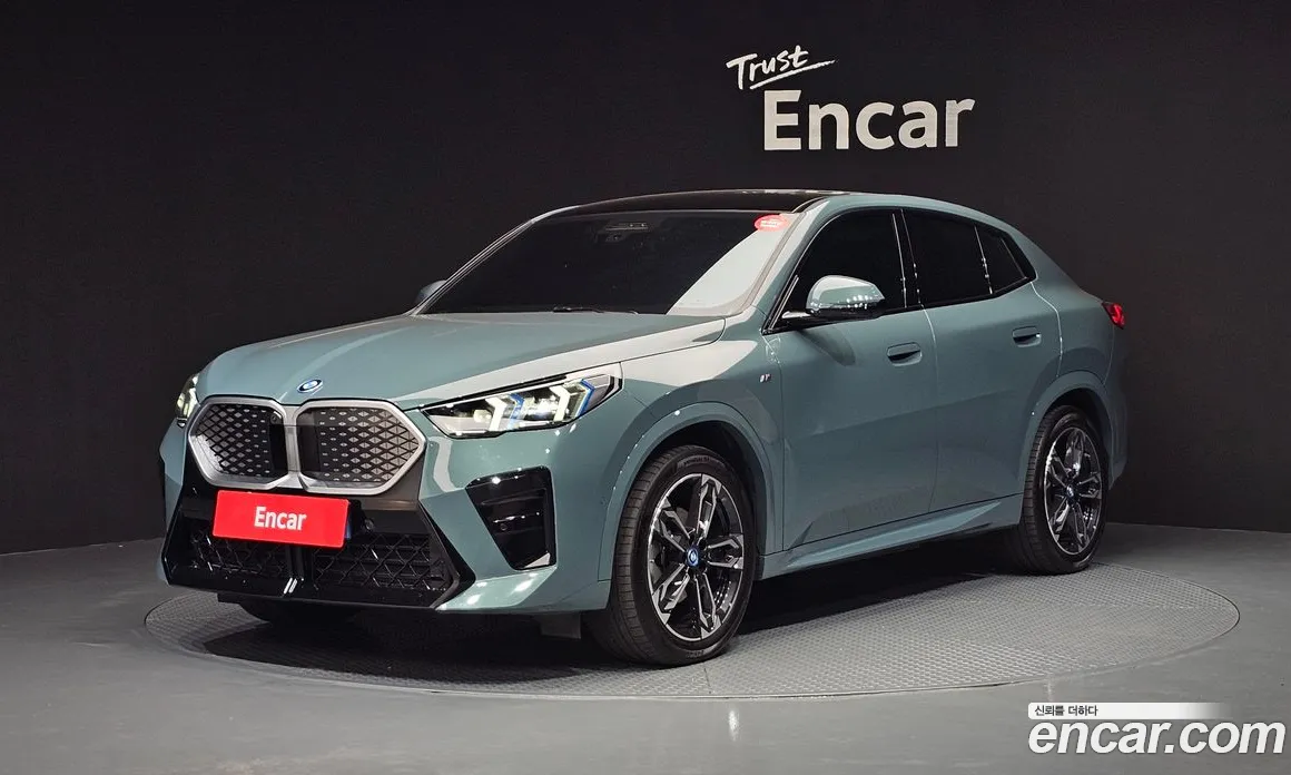 2024 BMW iX2 eDrive 20 M Sport, фото 1, лот 10083924