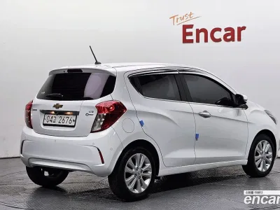 2018 Chevrolet Spark LTZ, фото 2, лот 10173178