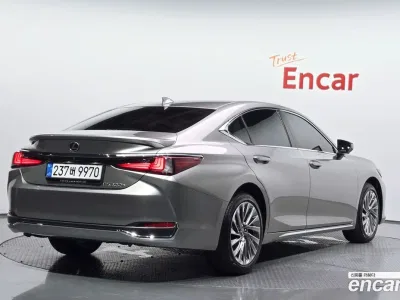 2026 Lexus ES 300h Executive, фото 2, лот 10225700