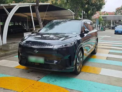 2025 Dongfeng Yipai eπ008 636Ultra Ruyi Edition 5-Seater, фото 1, лот 11448850