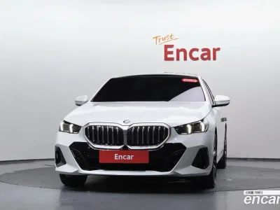 2025 BMW 5-Series 530i xDrive M Sport, фото 3, лот 10110708