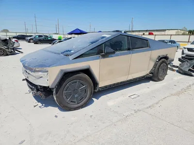 2025 TESLA CYBERTRUCK, фото 1, лот 10701370