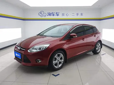 2012 Ford Focus Hatchback 1.6L Automatic Trend, фото 1, лот 10696786