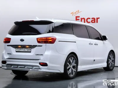 2020 Kia Canival Gasoline 9-Seater Prestige, фото 2, лот 10516107