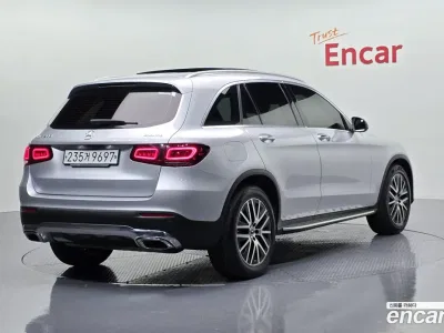 2020 Mercedes-Benz GLC-Class GLC300 4MATIC, фото 1, лот 10061616