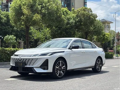 2025 Changan Eado Model Year Facelift 1.5T 500Bar Premium Edition, фото 1, лот 10251583