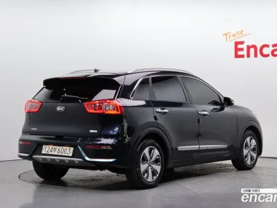 2018 Kia Niro 1.6 Plug-in HEV, фото 2, лот 10077694