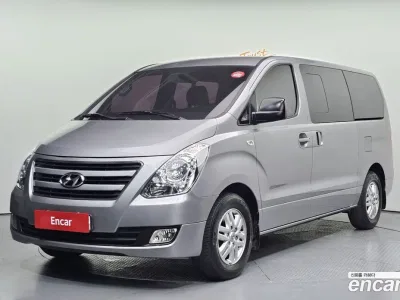 2017 Hyundai Starex 5-Seater VAN, фото 1, лот 10160943