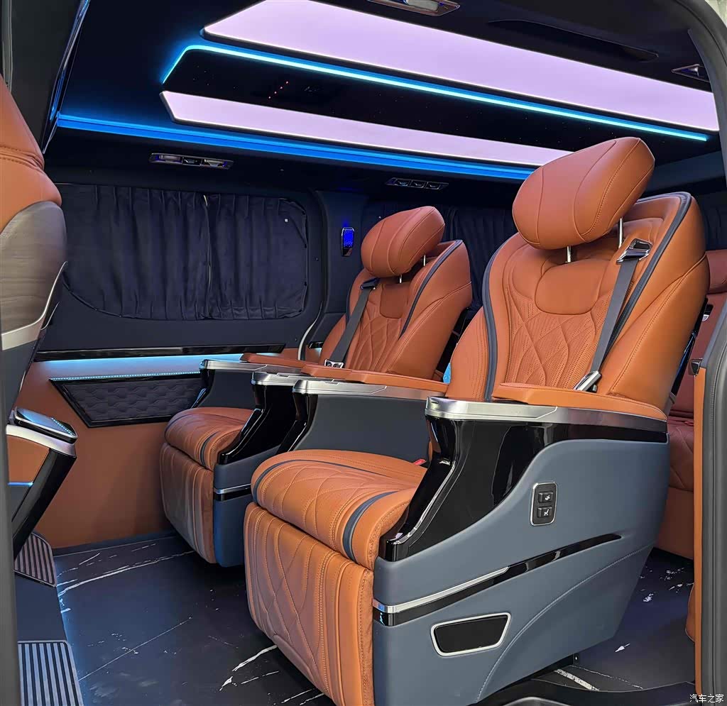 2024 Toyota Hiace, фото 4, лот 10386182